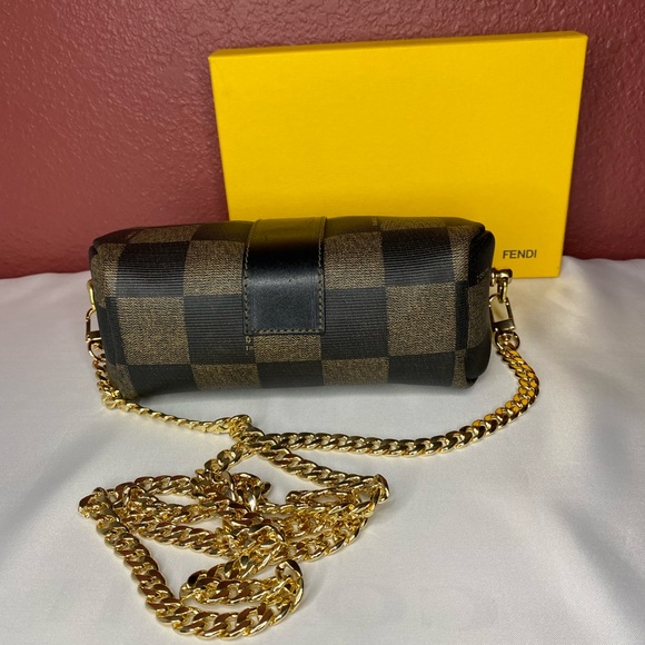 ‼️SOLD ‼️ Vintage Checkered Fendi Crossbody Bag - Picture 5 of 10